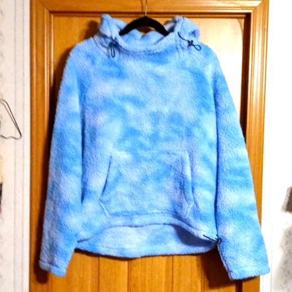 PINK Victoria's Secret Sweaters - "Pink"brand by ,"Victoria's Secret". Fuzzy warm hooded Sweatshirt. Size M.